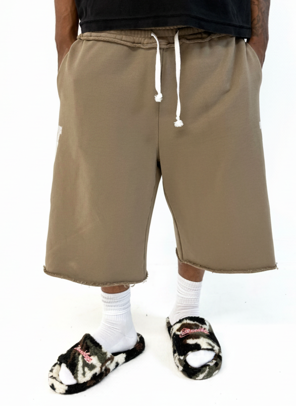War 3/4 sweatshorts